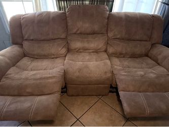 2PC Recliner couches
