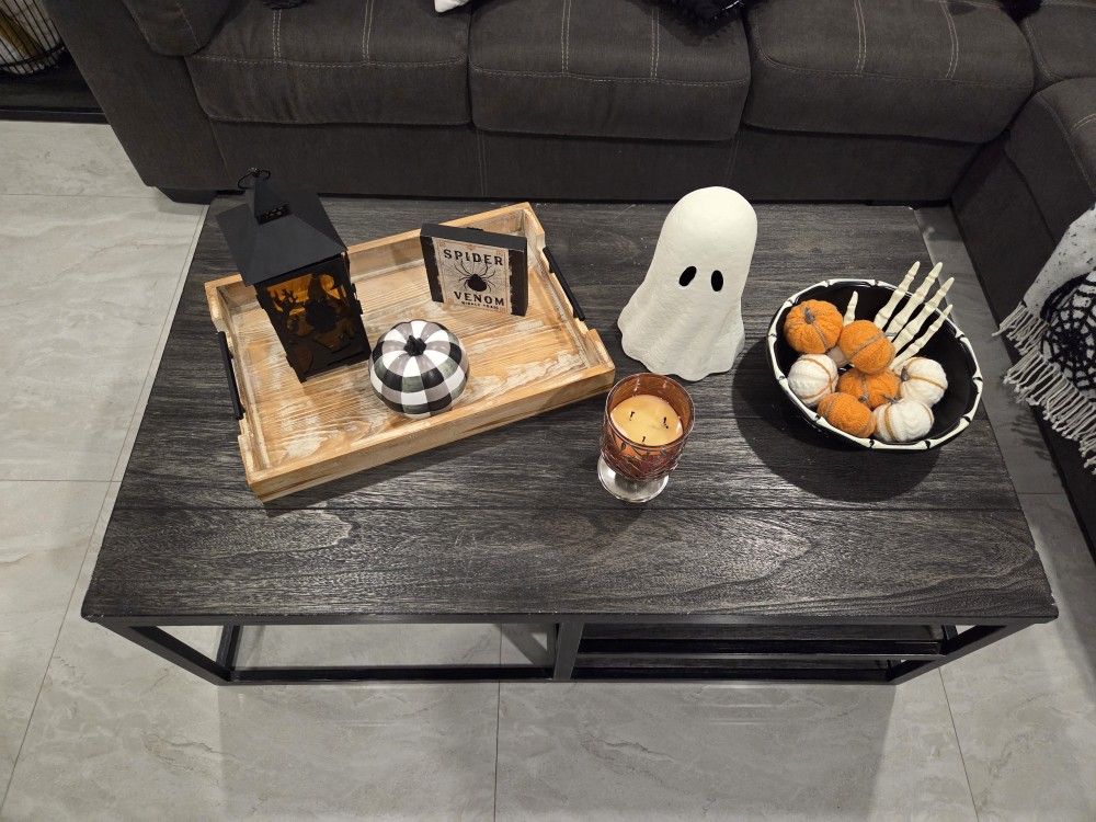 Coffee and side tables 