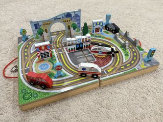 Melissa & Doug Wooden Take-Along Tabletop Town
