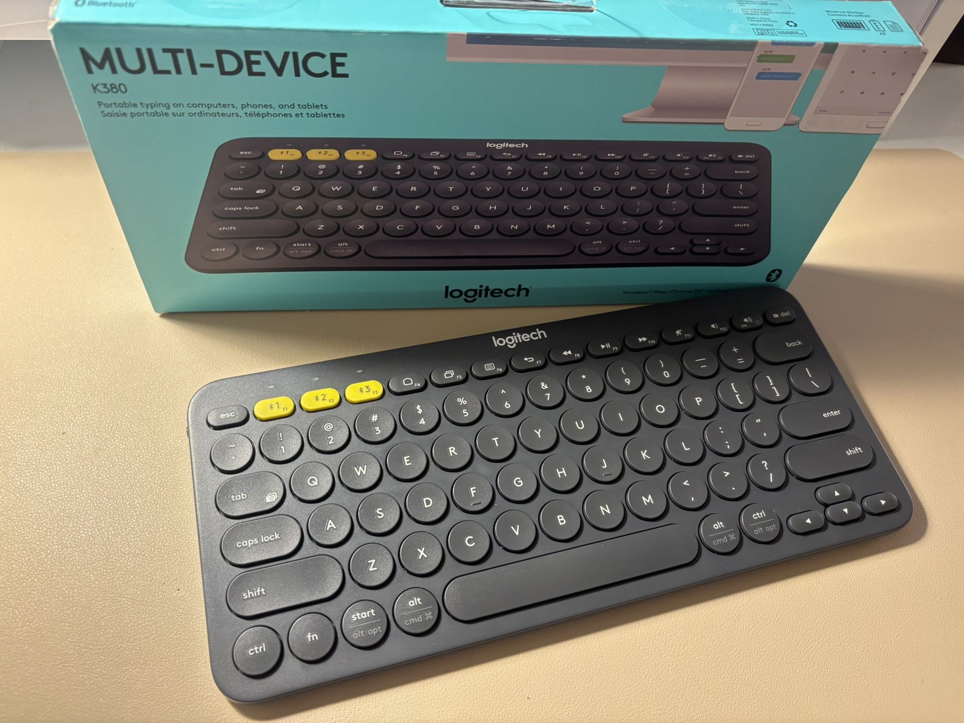 K380 Logitech Keyboard (black)