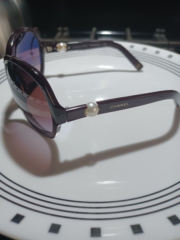 Guaranteed, Authentic CHANEL 5141-H PEARL sunglasses, Asking $200