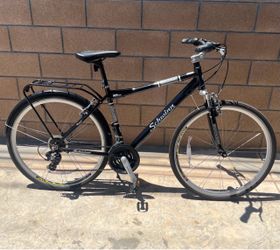 Schwinn DiscoverHybrid Bike