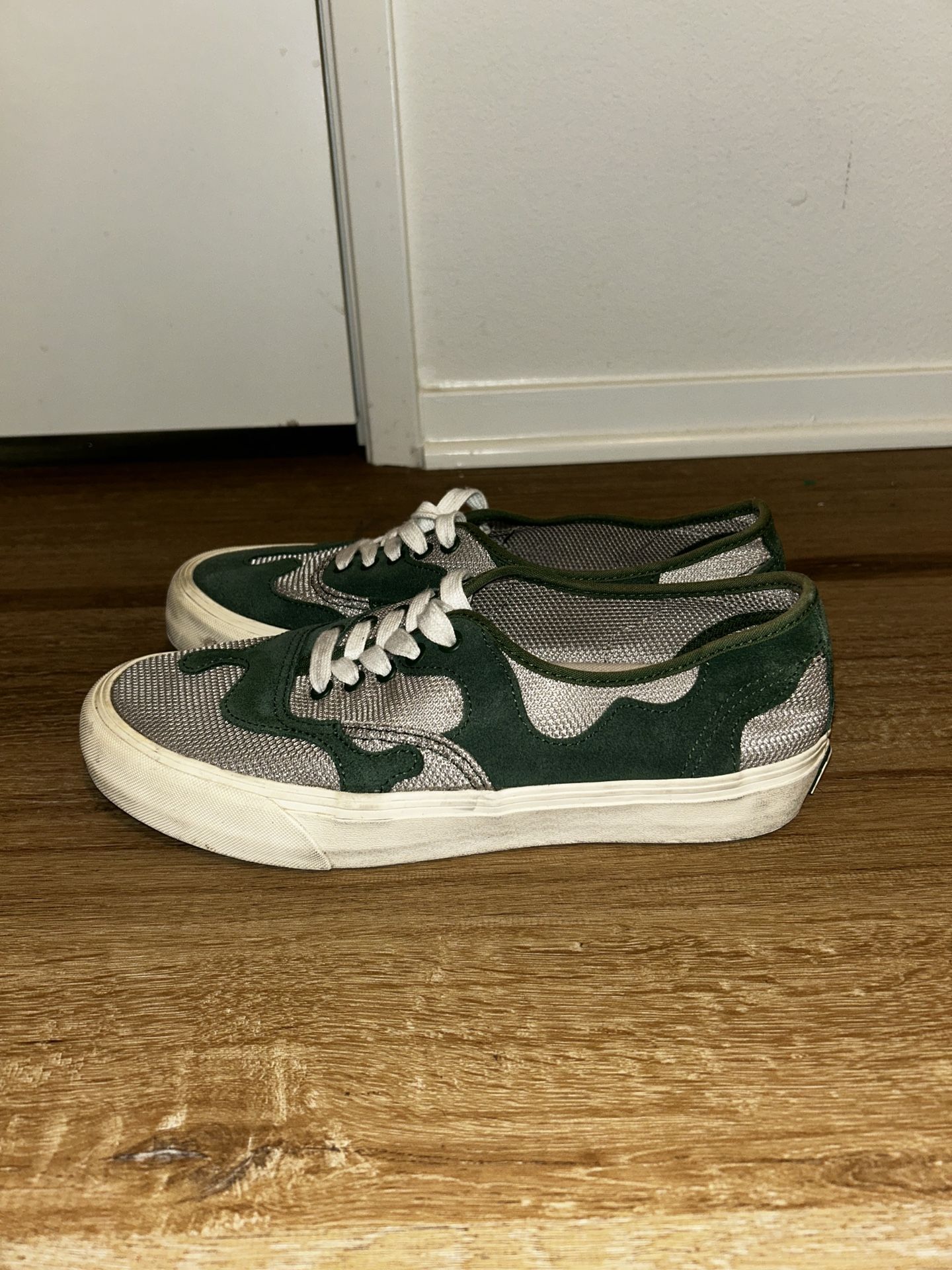 Vans Low Top 10.5
