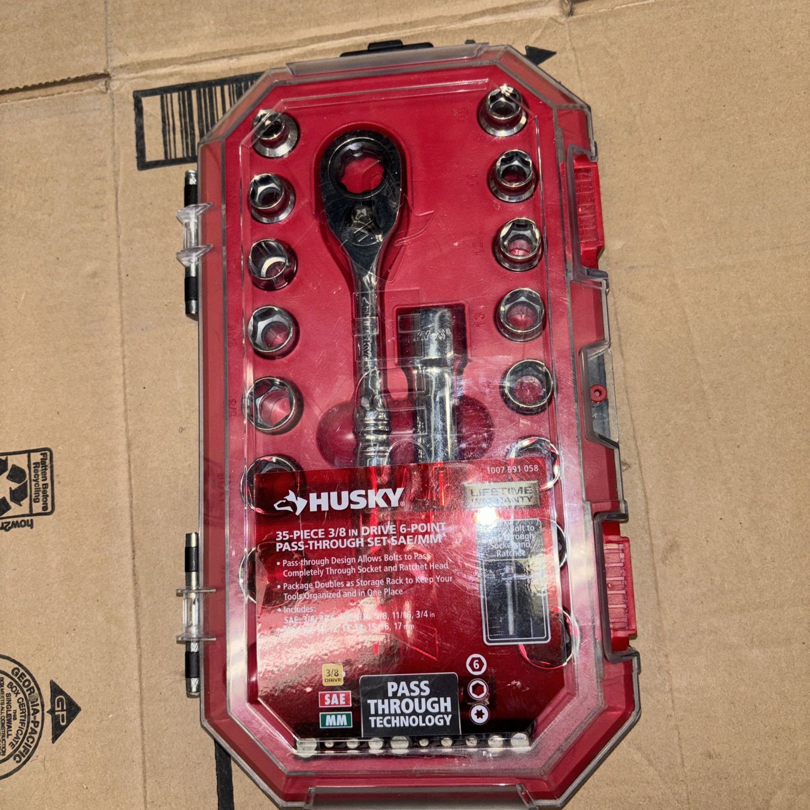 3/8 Pass Through Ratchet And Socket Set Drive 6-Point (35-Piece)