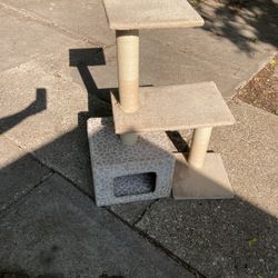 FREE Cat Tower 