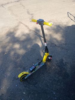 Electric Kick Scooter Yellow and Black