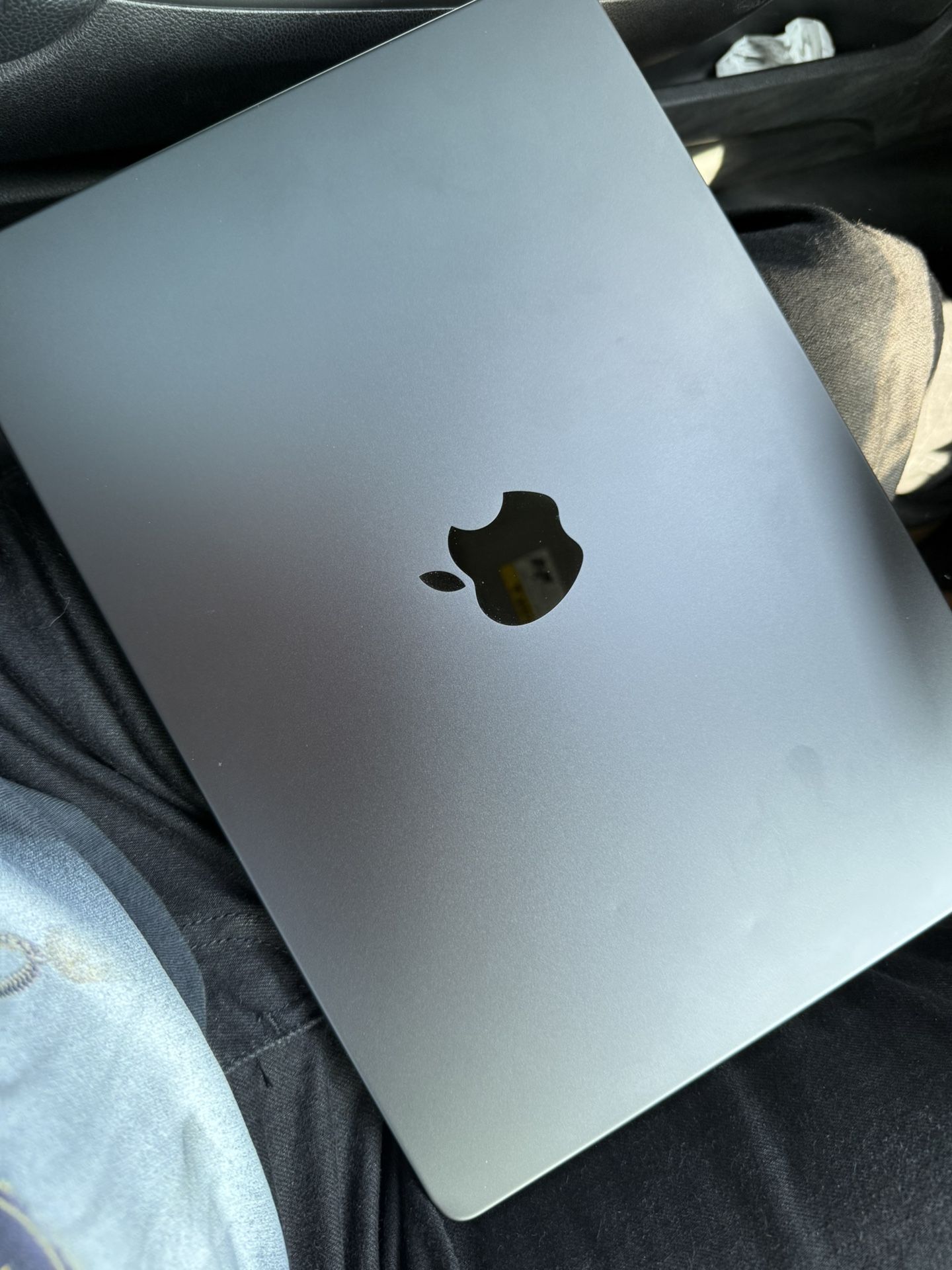 MacBook Pro 14 inch