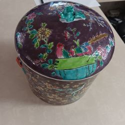 Vintage chinese rose porcelain jar