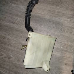 Jaguar XK8 Windshield Washer Tank and Radiator Fan