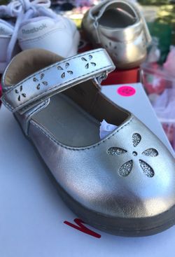 Baby girl new silver Mary Jane shoes