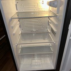 Insignia Mini Fridge 