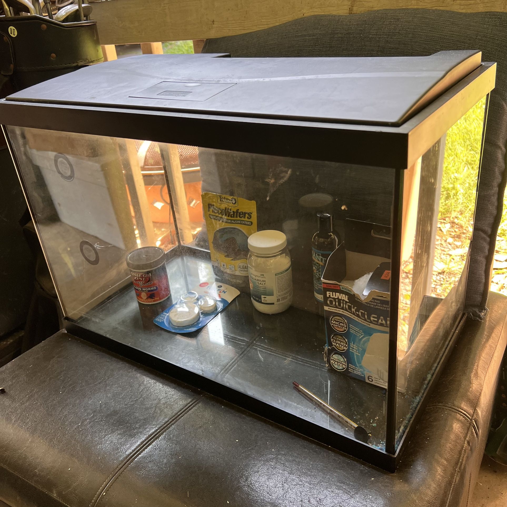 Glass Aquarium Fish Tank Reptile Enclosure 24”x12”x16” With Extras for