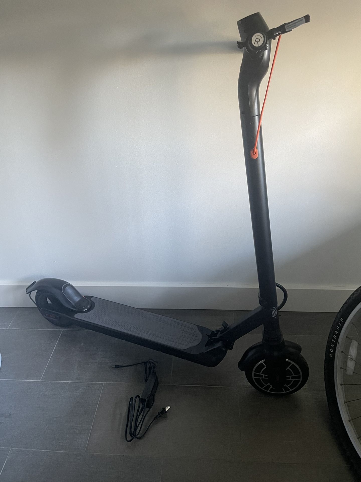 Hiboy MAX v2 Electric Scooter Like New