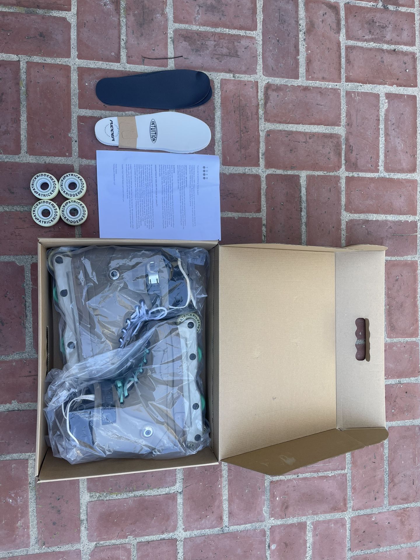 Them skates 909 Pat Ridder (8 8.5 US) Chocolate & Cream Color