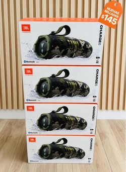 JBL Charge 6 Bluetooth Speaker – Camo