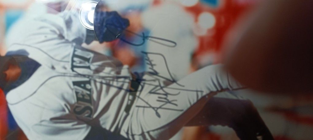 Kengriffy Jr Autographed Photo