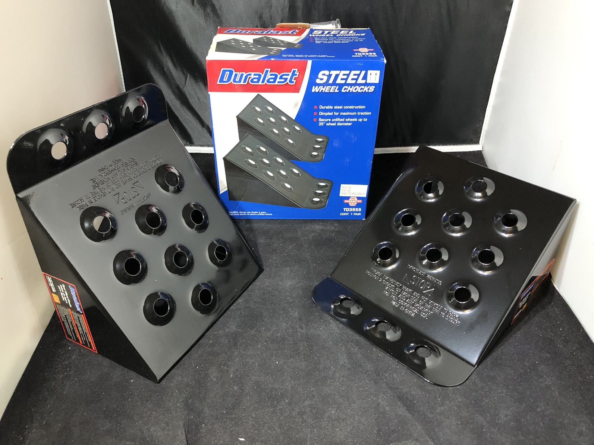 Duralast STEEL WHEEL CHOCKS Model TD3555