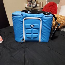 6 Pack Fitnes Travel Bag