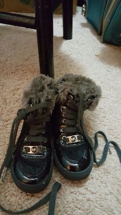 toddler shoe