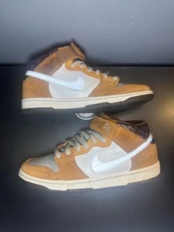 Nike SB Dunk Mid “Fender Bass” size 7.5