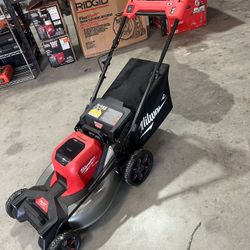 Milwaukee Fuel M18 21in Self Propelled Lawn Mower (tool Only) 