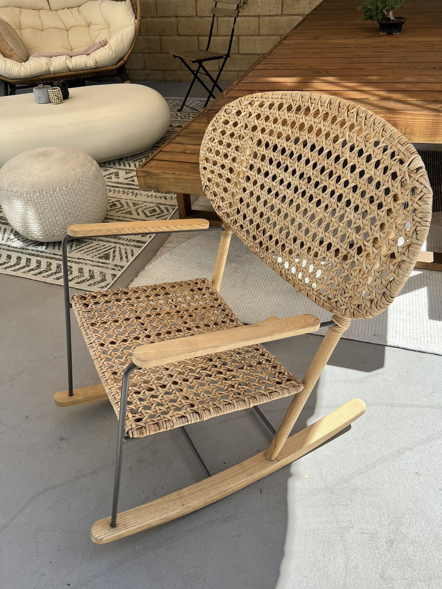 Vintage rattan rocking chair