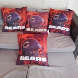 Chicago Bears throw pillows
