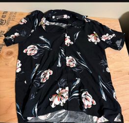 Mens shirt size lrg like new