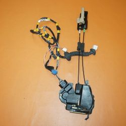 TOYOTA HIGHLANDER LEFT REAR DOOR LATCH HARNESS 82153-48040 OEM