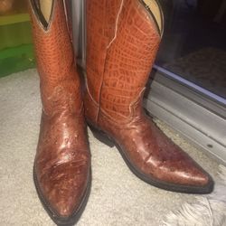 LADIES OSTRICH COWBOY BOOTS-sz  7