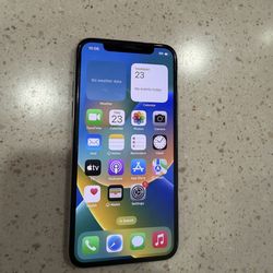 iPhone X 256gb TmObile battery 82% crack at the back