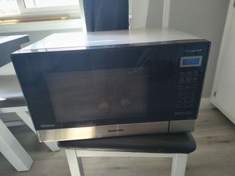 Panasonic Inverter Microwave 1200W