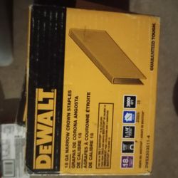 18ga 1.5" 7/32 Narrow Crown Stables DeWalt 3000count