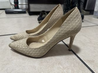 Jessica Simpson Heela Size 7