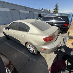 2004 Mazda 3