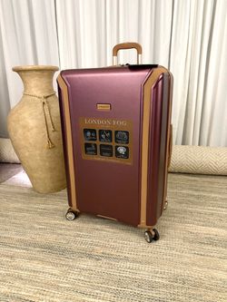London Fog Regent 31 in Expandable Hardside Spinner suitcase
