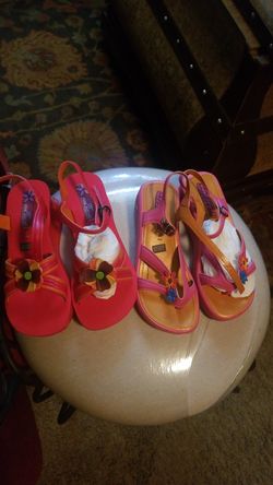 Andrea girl sandals size 2