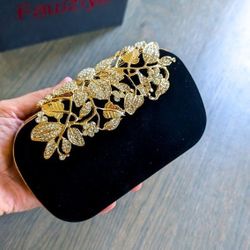 Fawziya Women's Crown Velvet Clutch Purse Evening Bags, Black