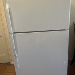 White GE Refrigerator 