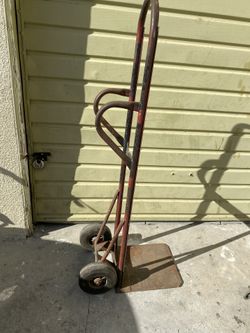 heavy Duty Dolly Very Good To Carrier Any Kind Of Heavy Equipment Like Refrigerator Or Piano Boxes. Anything You Can Carry With This Dolly 