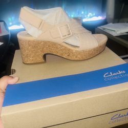 Clark’s Woman Wedge Heel