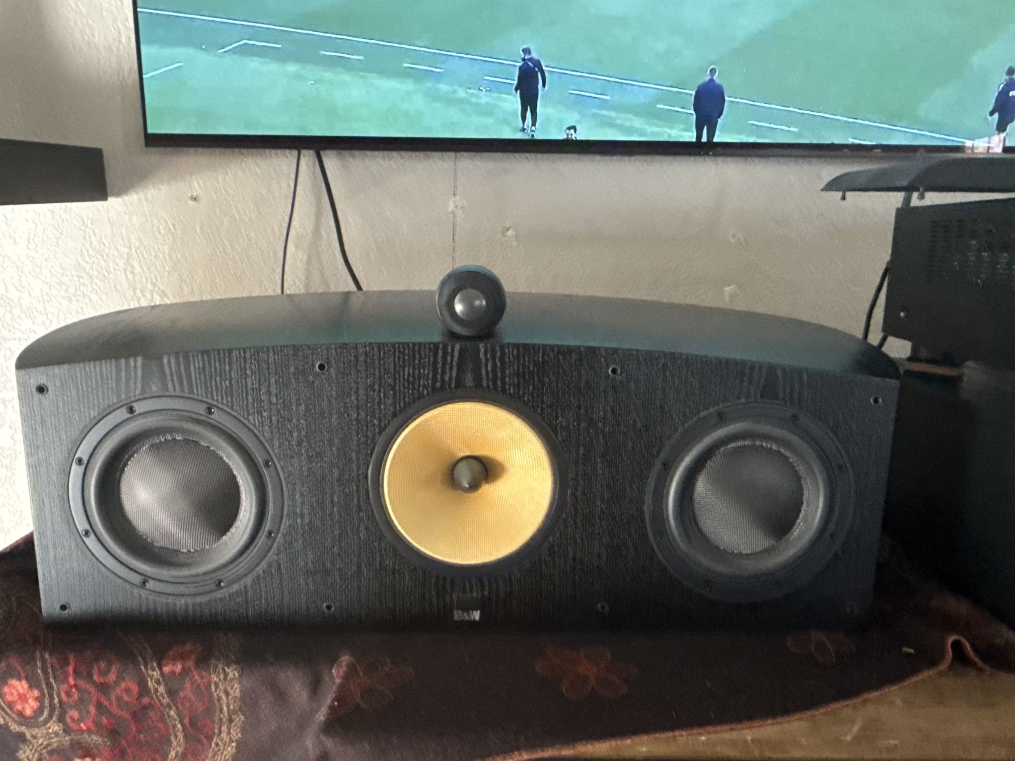 B&w Center Speaker
