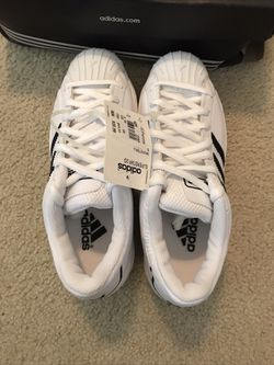 Adidas G2 white & black - mens 7.5, NEW in box. for Sale in Vernon, WI - OfferUp