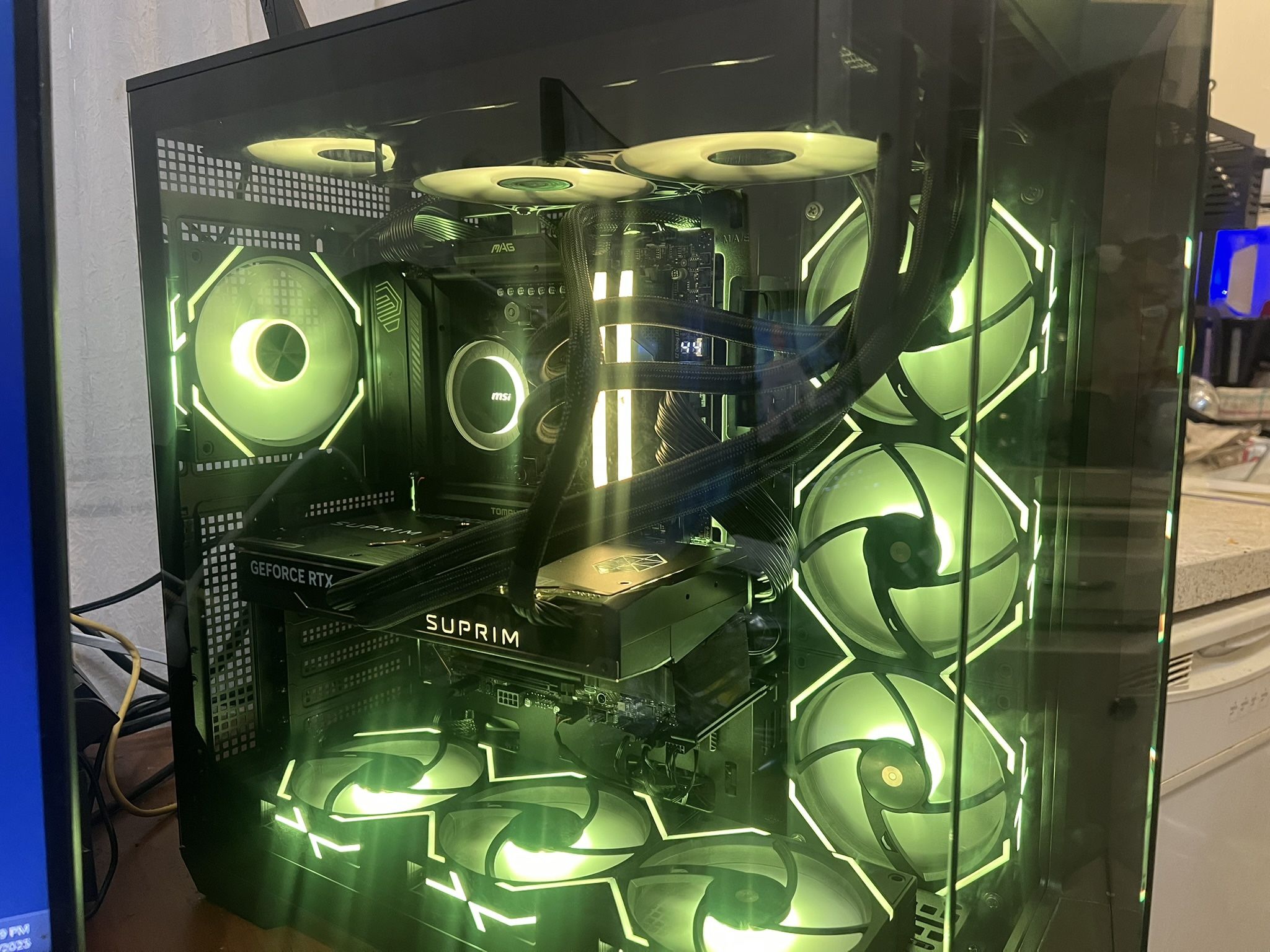 MSI GeForce RTX 4090 SUPRIM LIQUID X 24GB GDDR6X Graphics Card