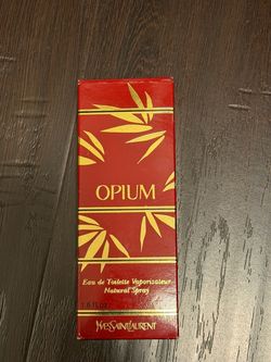 New Vintage Yves Sain Laurent Opium 1.6 , first person that brings $40 firm firm take it Costa Mesa