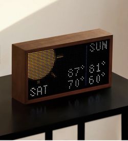 Brand New - Tidbyt Pixel Display – Gen 1 – Walnut Edition with USB-C Power Cord