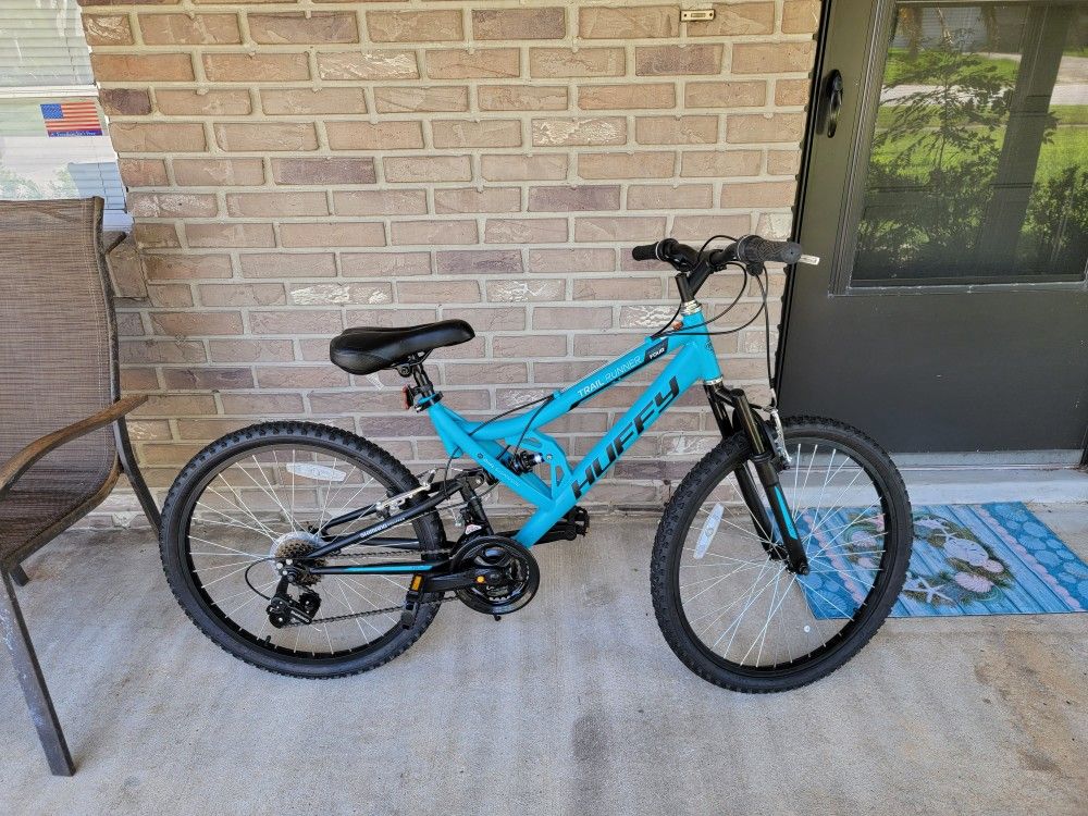 Huffy 24G trail runner bicycle