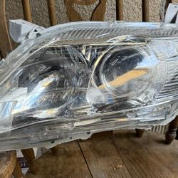 DRIVER SIDE HEADLIGHT 
