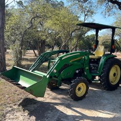 John Deere 4320 4wd Utility Tractor With Attachments