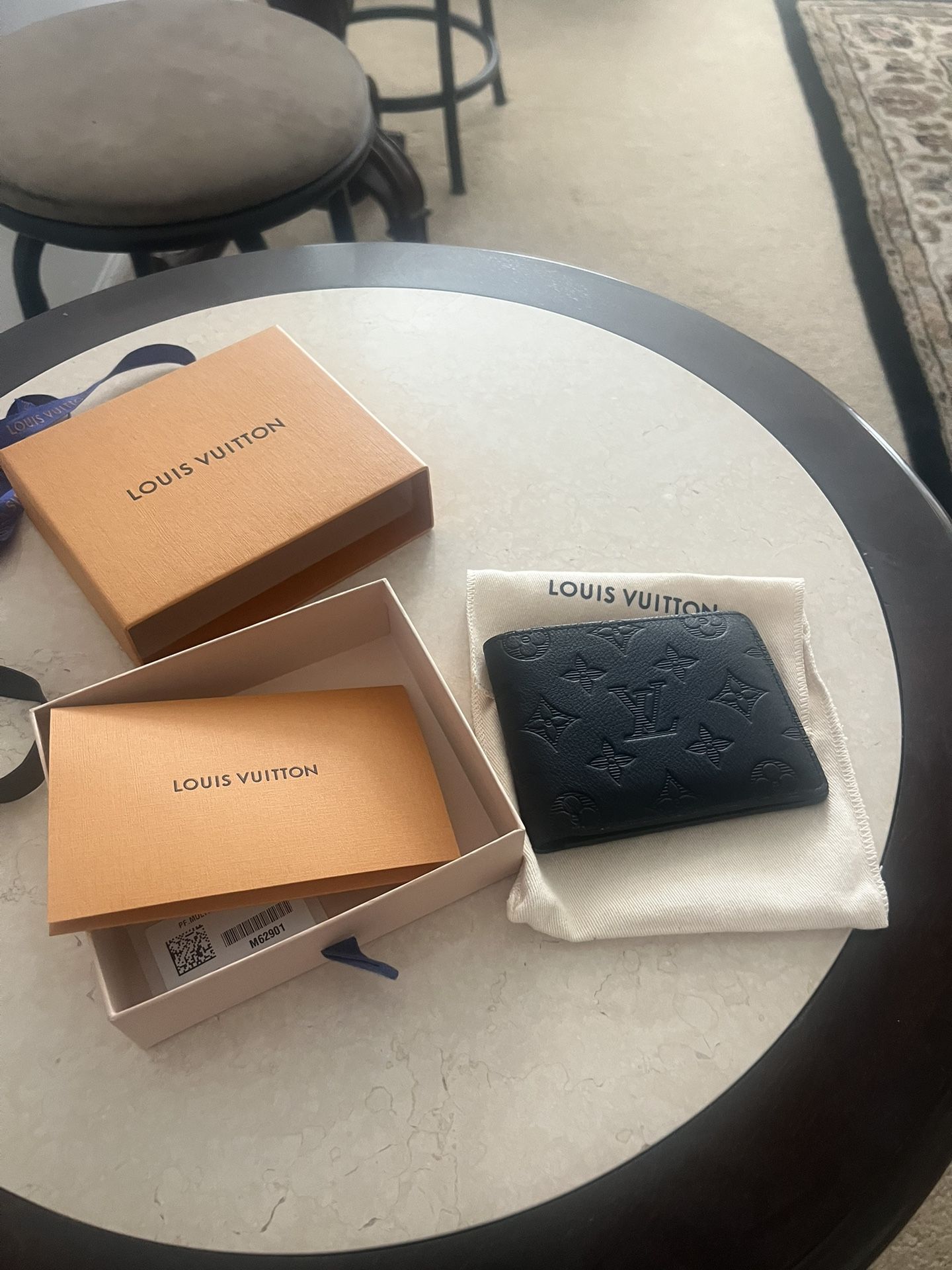 Louis Vuitton Men’s Leather Wallet